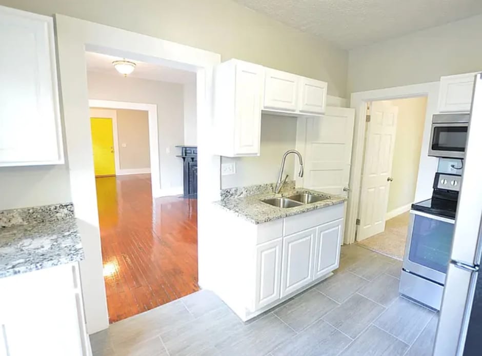 Building Photo - 4049 Byram Ave