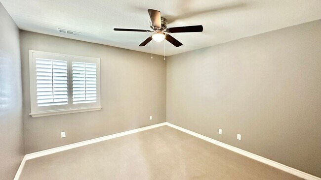 Building Photo - Wonderful Executive Style Two-Story Home in Beautiful Murrieta Oaks Community!