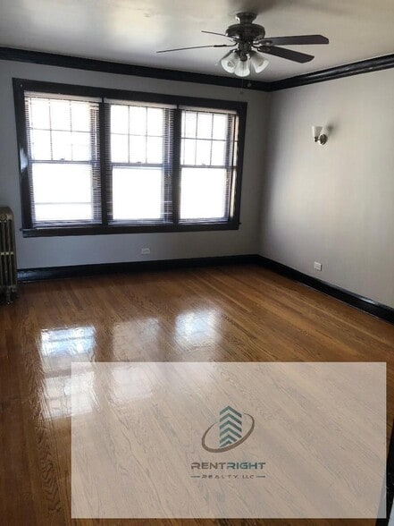 Building Photo - 4645 N Elston Ave