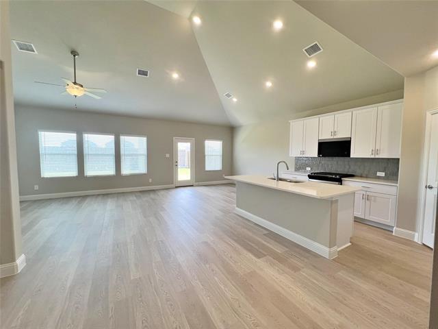 Building Photo - 678 Woodland Ave