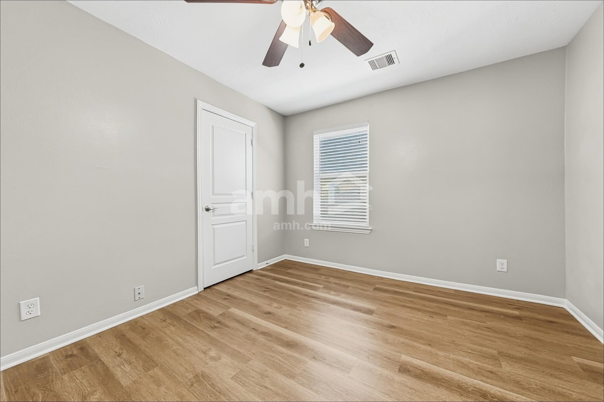 Building Photo - 10719 Woodwind Shadows Dr