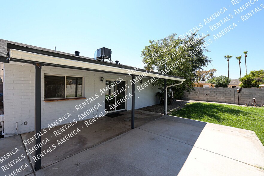 Building Photo - 1944 E Richards Dr