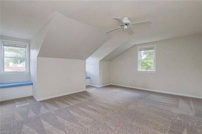 Building Photo - 521 Shakespeare Dr