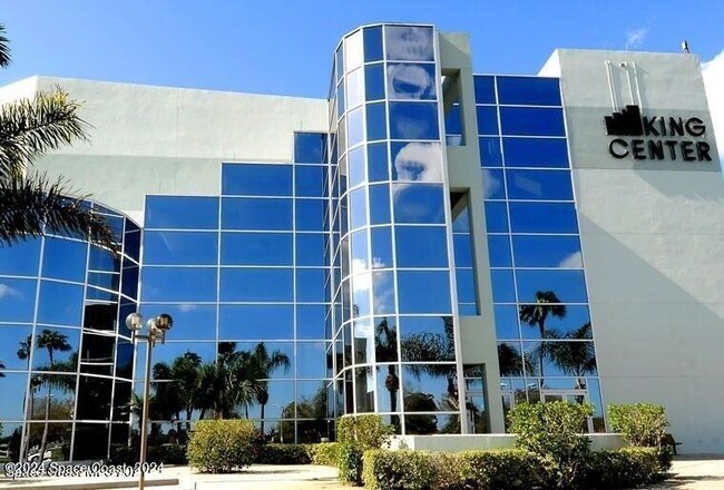 Building Photo - 2307 King Richard Rd