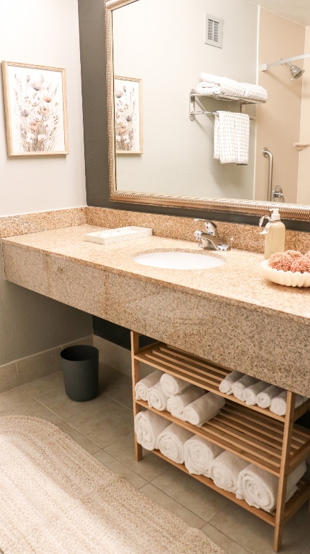 Building Photo - 6175 W Grand Ave