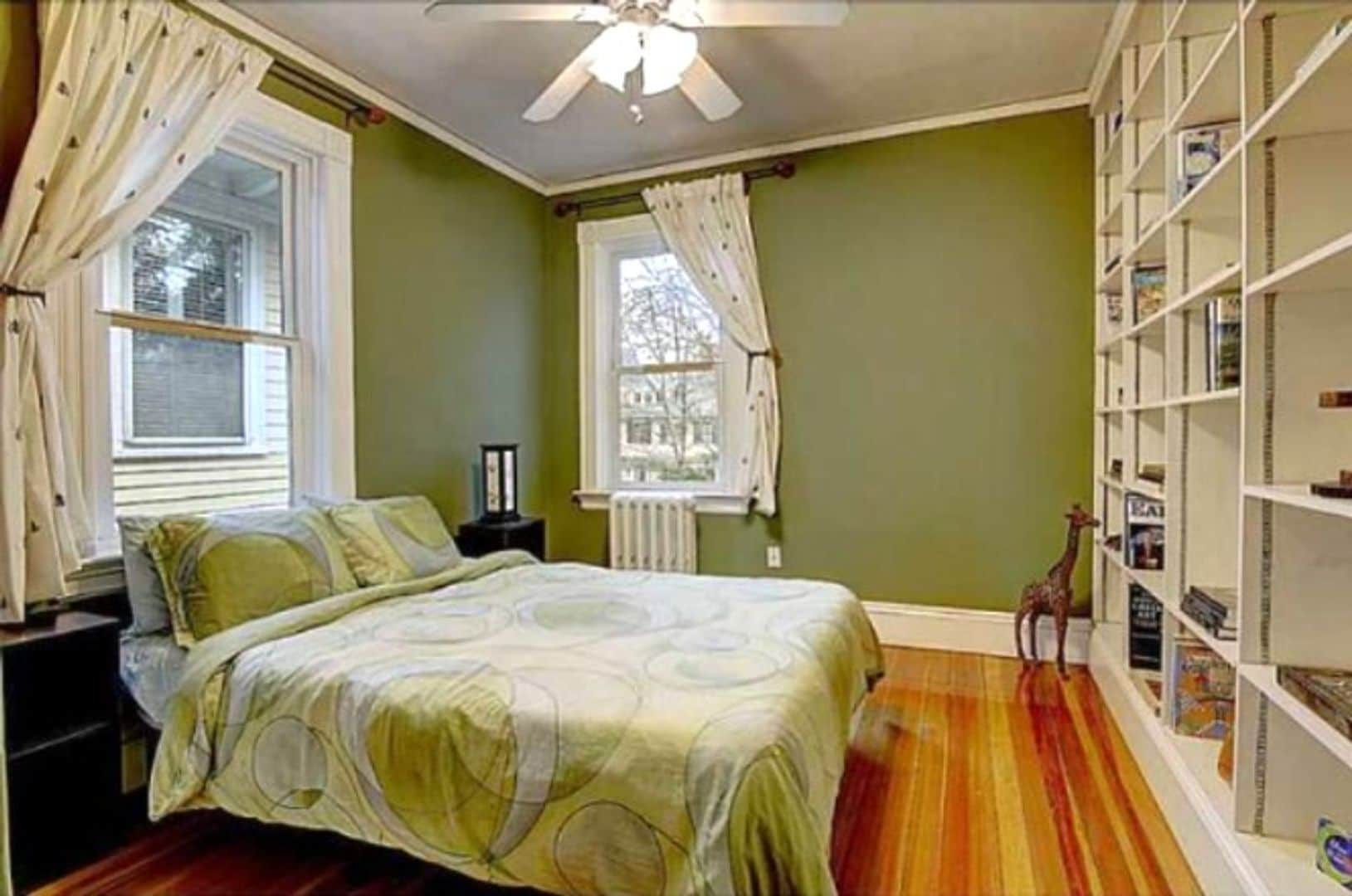 Building Photo - 84 Keene St