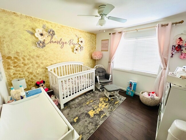 Building Photo - Simi Valley - 4 Bedroom 2.5 Bathroom - 10 ...