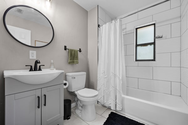 Building Photo - Jack and Shelby Taylor