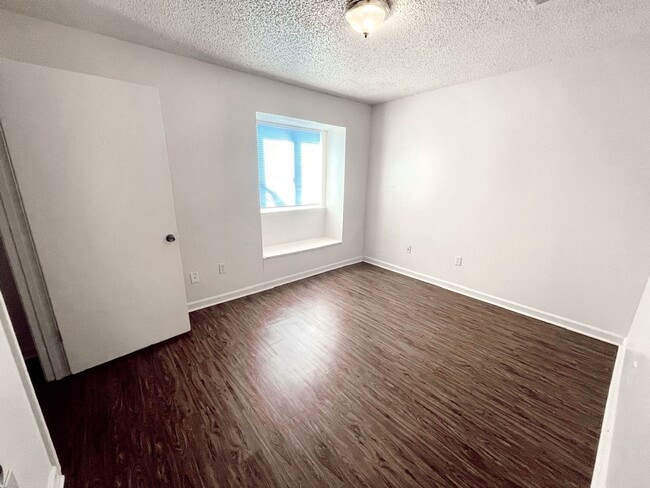 Building Photo - 1657 Starboard Dr