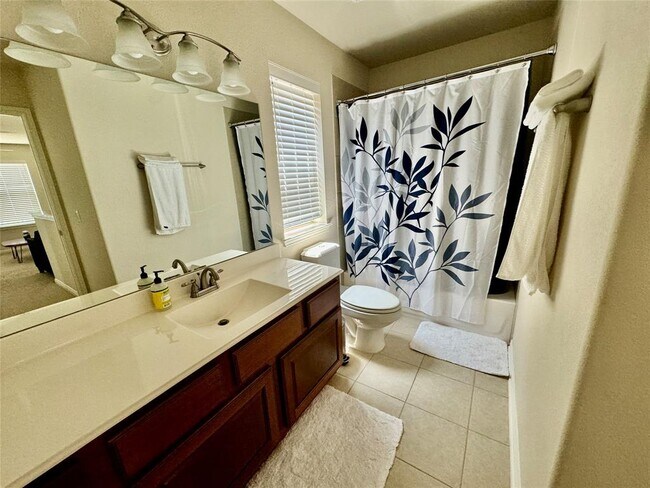 Building Photo - 5904 Baythorne Dr