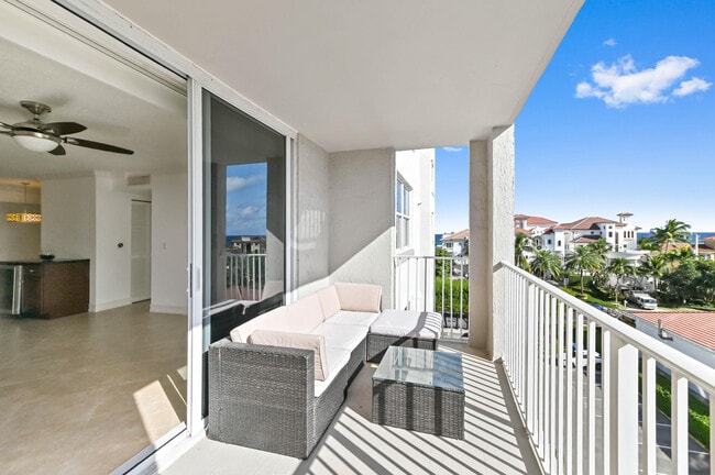 Building Photo - 3606 S Ocean Blvd