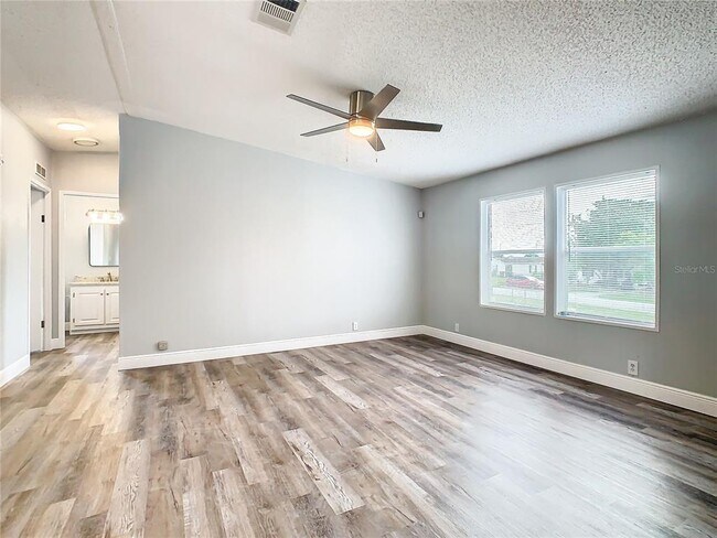 Building Photo - 318 San Pablo Cir