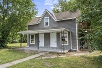 Building Photo - 321 Mill St
