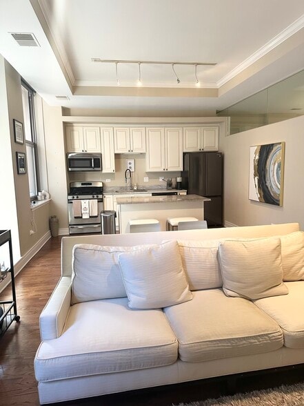 Building Photo - 212 W Washington St