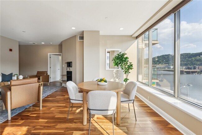 Building Photo - 151 Fort Pitt Blvd