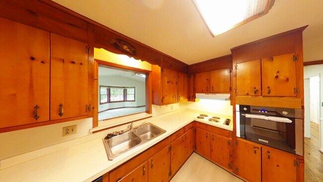 Building Photo - Ranch Style Home in Beechmont of Newport News