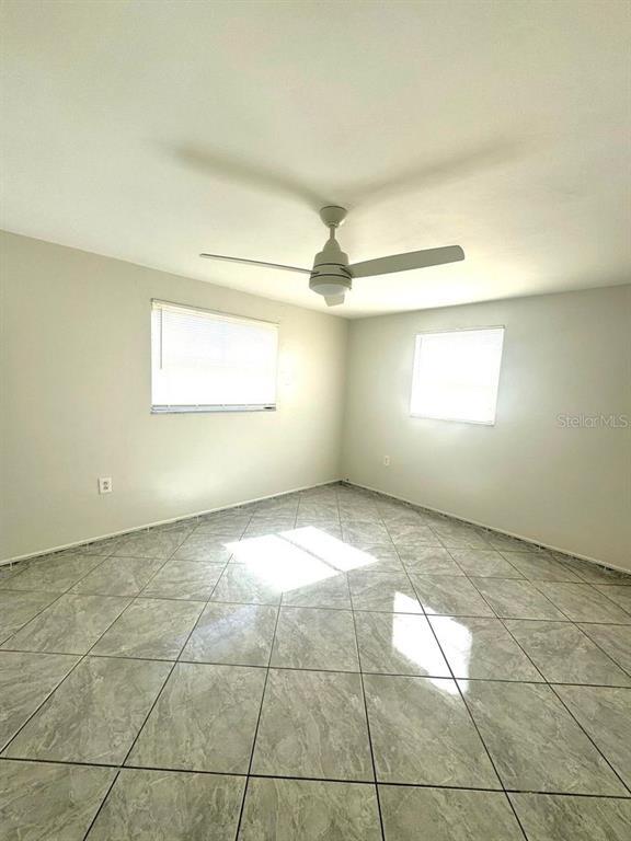 Building Photo - 1019 Pert Ln