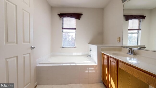 Building Photo - 45416 Baggett Terrace