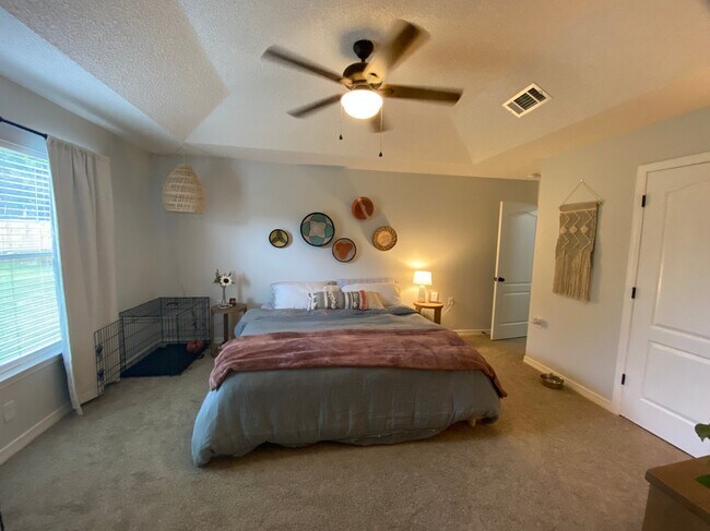 Building Photo - 6486 Surfside Cove