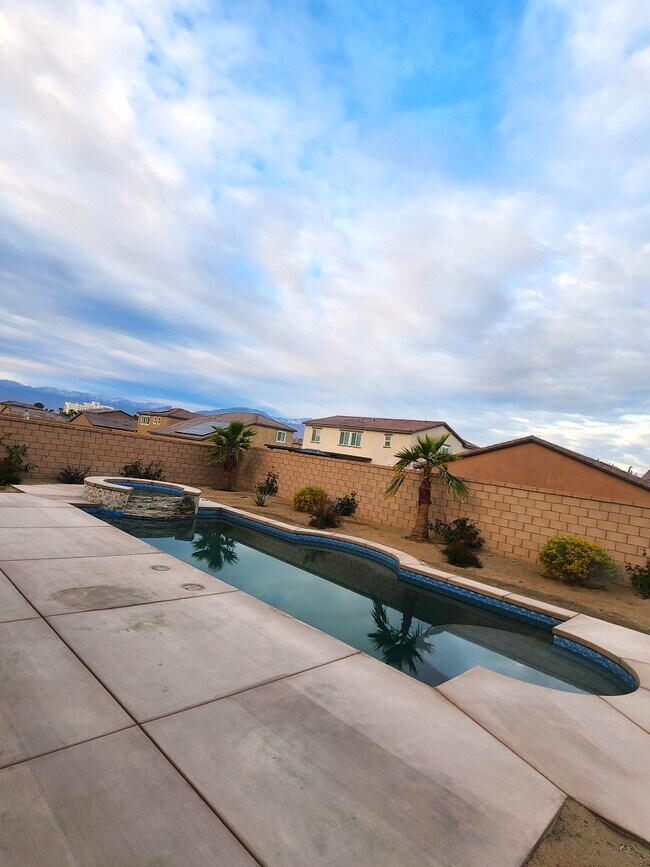 Building Photo - 44159 Le Blanc Ct