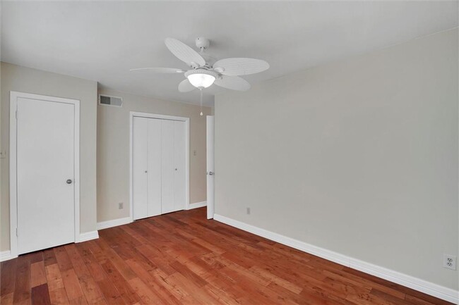 Building Photo - 3611 Las Colinas Dr