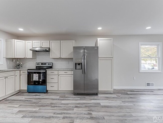 Building Photo - 19 Melville Rd