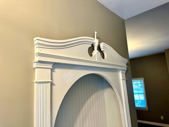 Building Photo - 816 Ash St