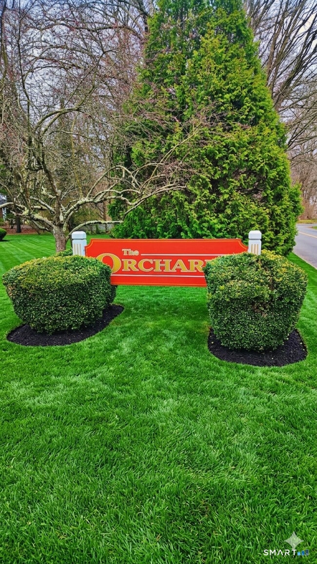 Building Photo - 20 Apple Way