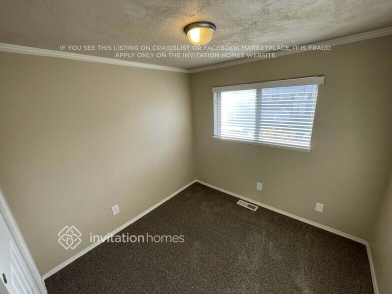 Building Photo - 6123 99th St NE