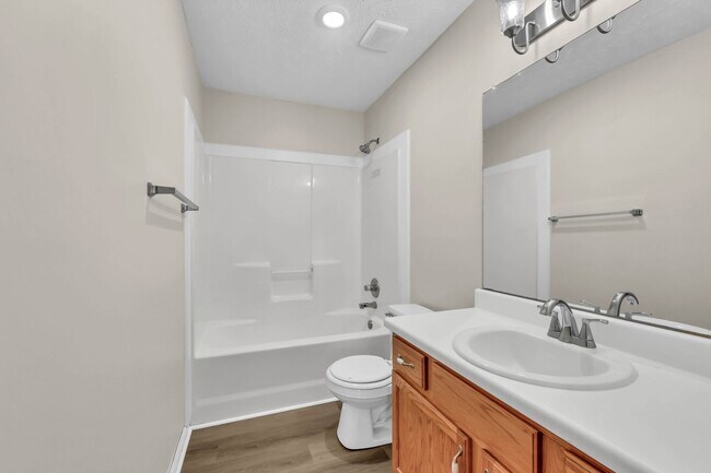 Building Photo - 1006 Bobcat Dr