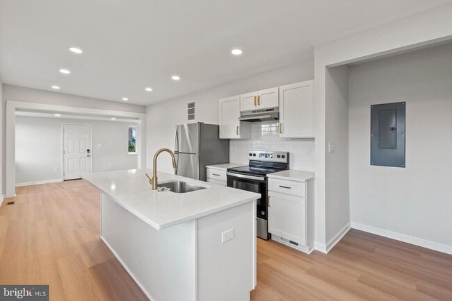 Building Photo - 730 New Pittsburg Ave