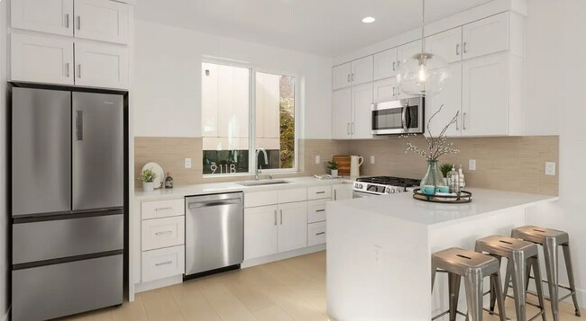 Building Photo - 911-B N 98th St