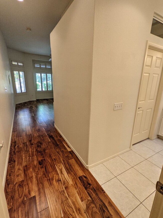 Building Photo - 9361 Fresh Spring Dr