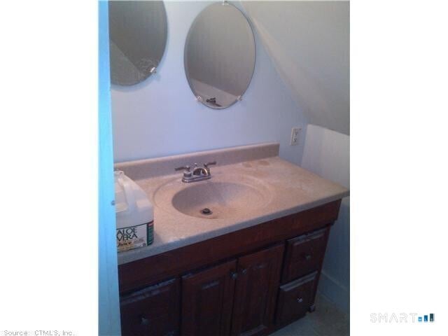 Building Photo - 347 Sherman Ave