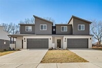 Building Photo - 712 Sun Meadows Loop