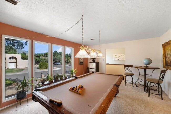 Building Photo - 3615 Horacio Ct NE