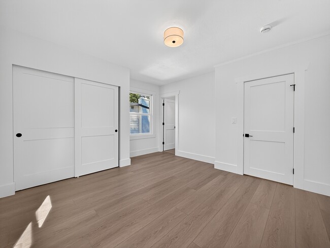 Building Photo - 13337 30th Ave NE