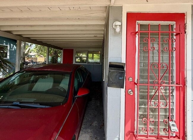 Building Photo - 4627 19th Ave S