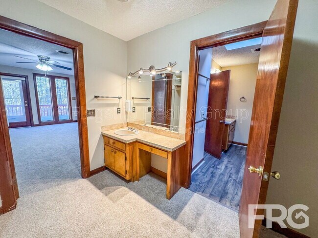 Building Photo - 1228 Forest Acres Dr