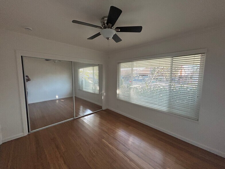 Building Photo - 1916 Felice Dr