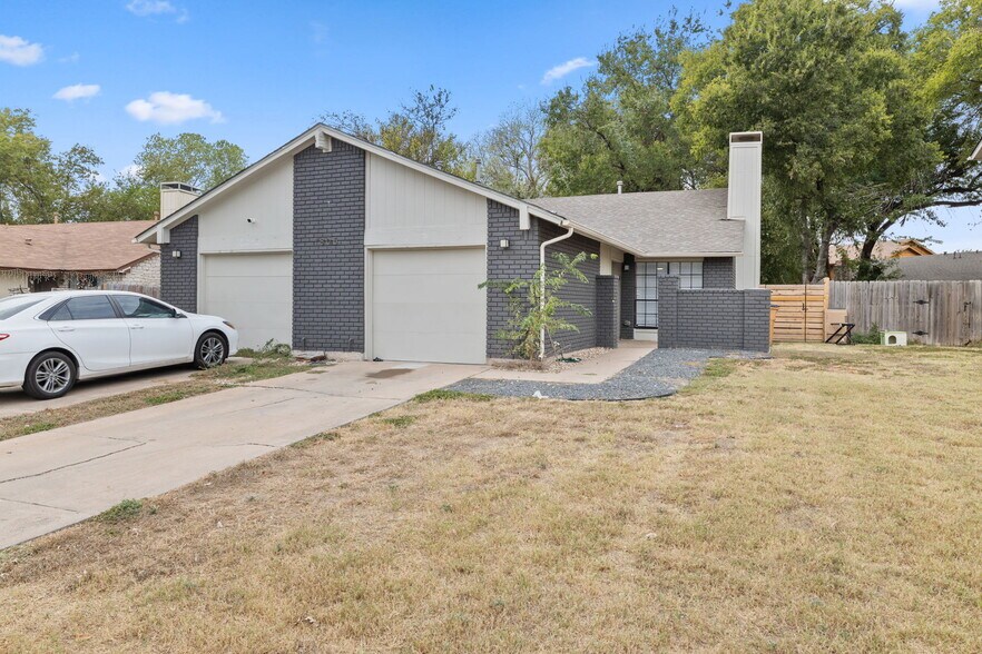 Primary Photo - 1805 Mearns Meadow Blvd