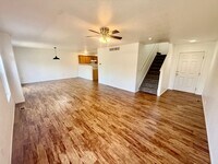 Building Photo - 1912 Dove Creek Cir