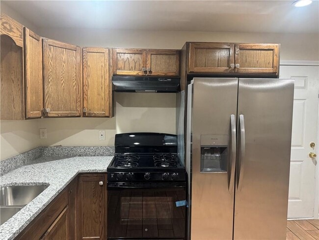 Building Photo - 2191 Beecher Cir SW