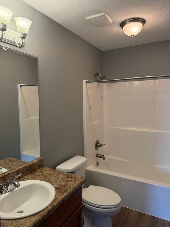 Building Photo - Available NOW -111 Peregrine Way-1/2 off the first month rent