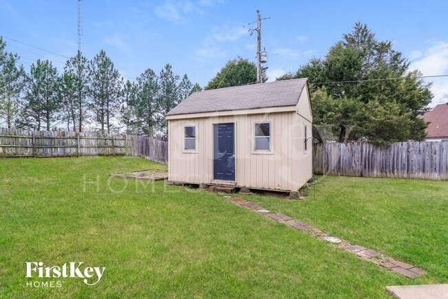 Building Photo - 2079 McGehee Cove