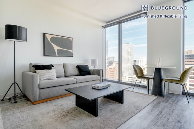 Building Photo - 501 Brazos St