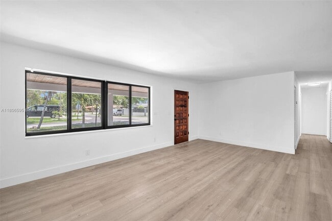 Building Photo - 3980 SW 121st Ave