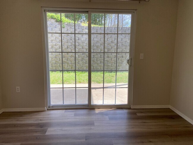 Building Photo - Condominium in Academy Commons