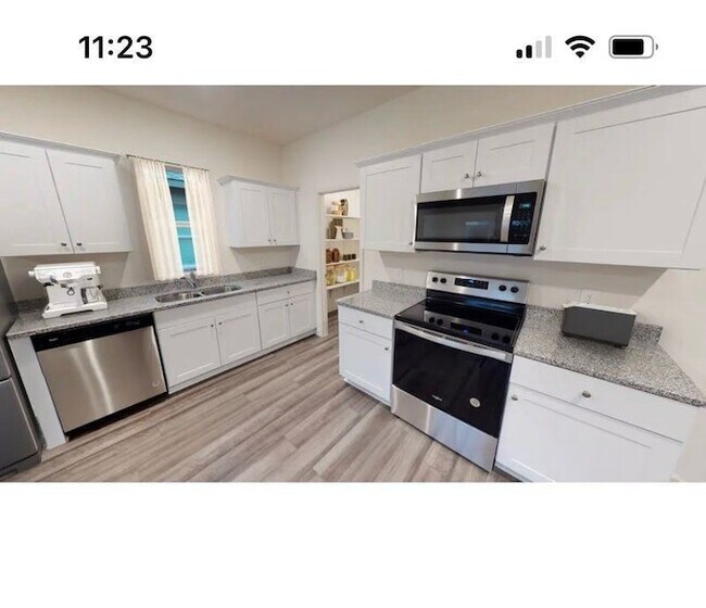 Building Photo - 783 Crestridge Dr