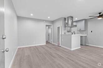 Building Photo - 12602 Kensington Ln